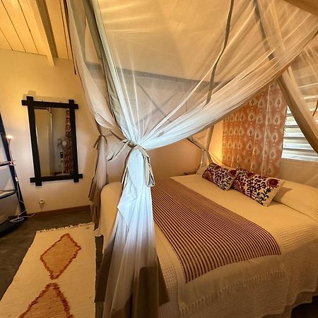 Villa Madirokely House Nosy Be à Ambatoloaka  Extérieur photo
